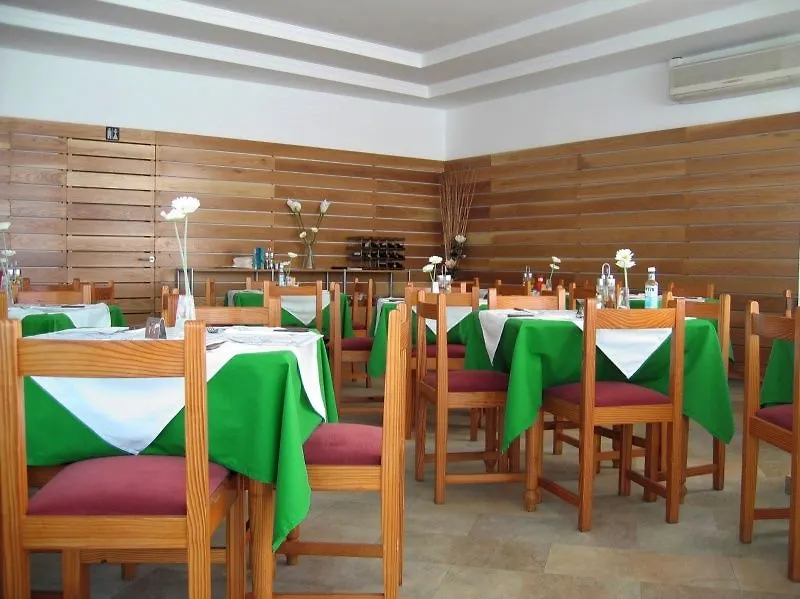 Apartamentos Arcos Playa S'Illot  S'Illot (Mallorca)