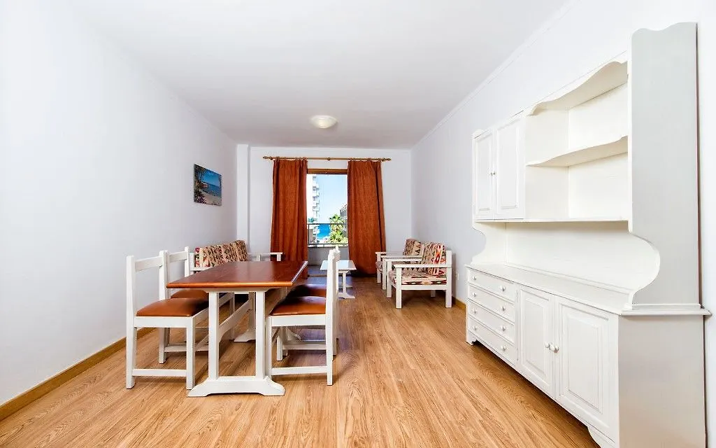 Hotel Apartamentos Arcos Playa S'Illot