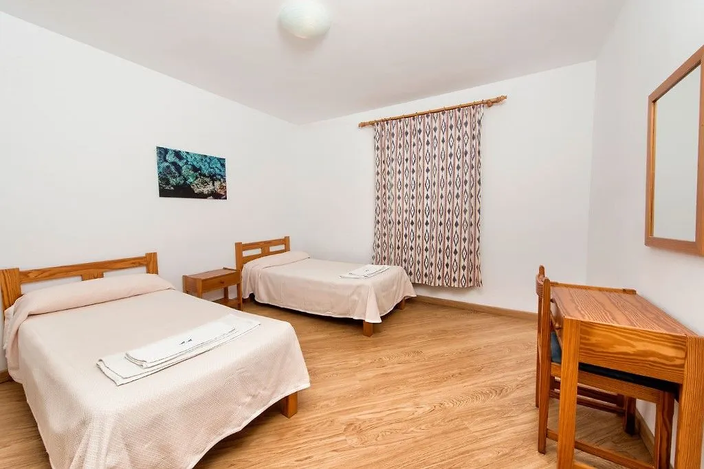 Apartamentos Arcos Playa contacts